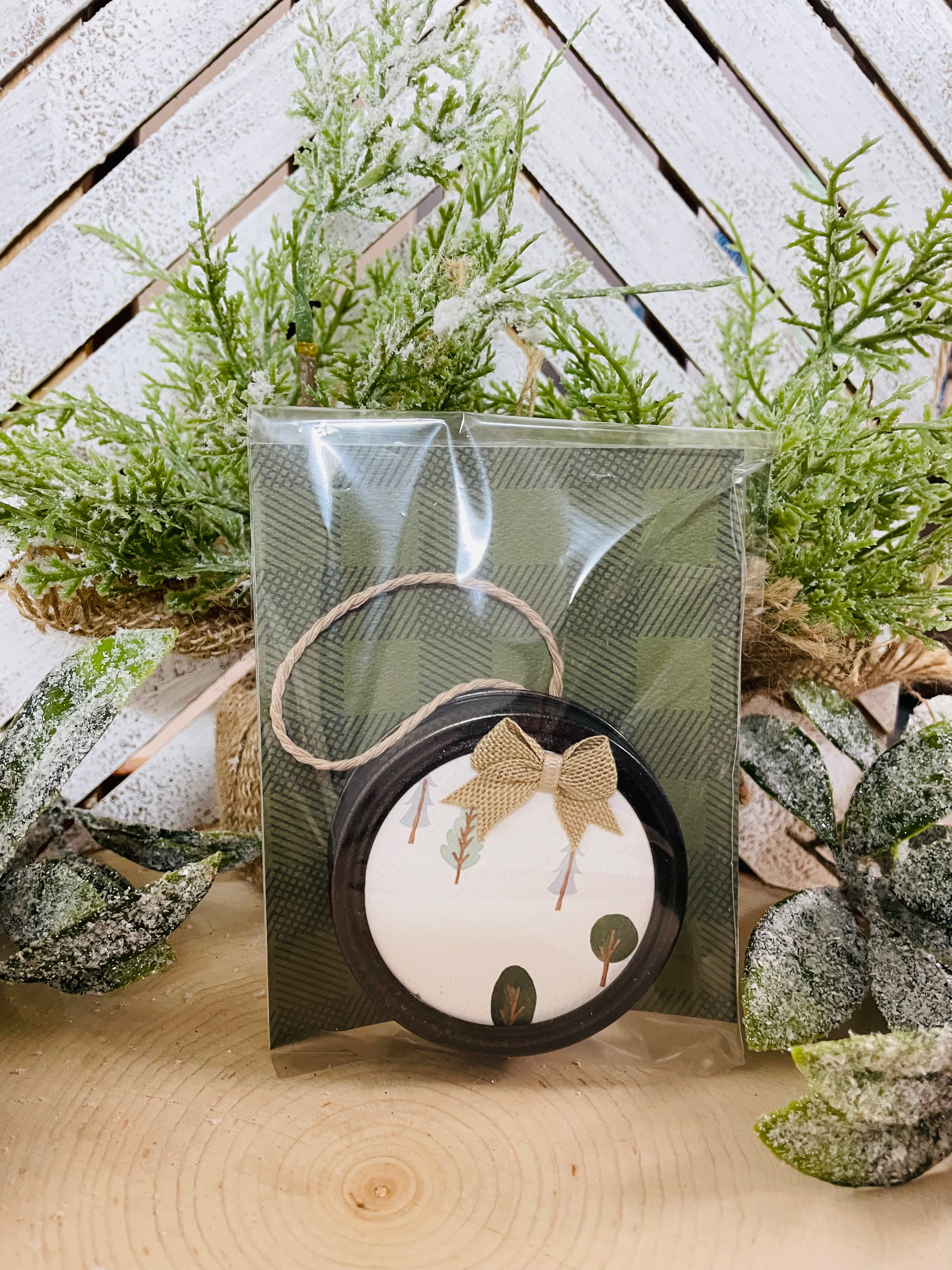 Canning lid Christmas ornament